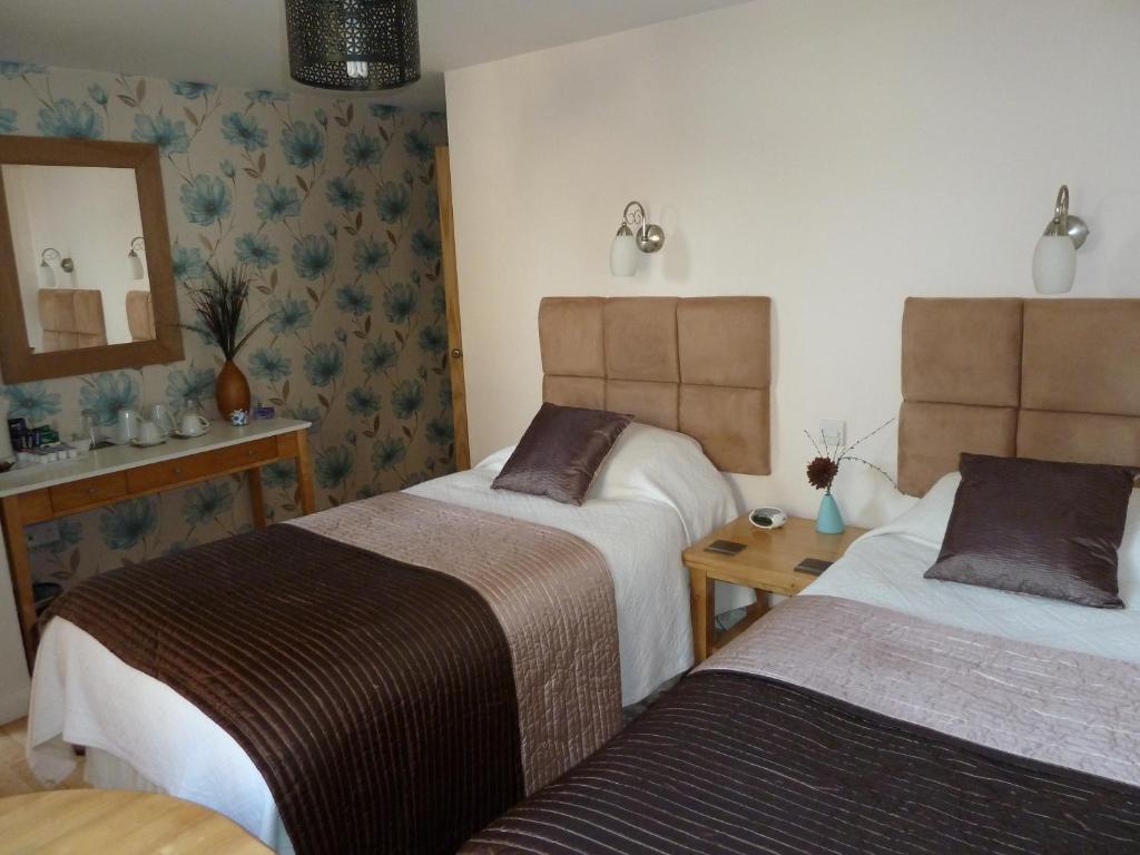 The Willows Guest House Такели Номер фото