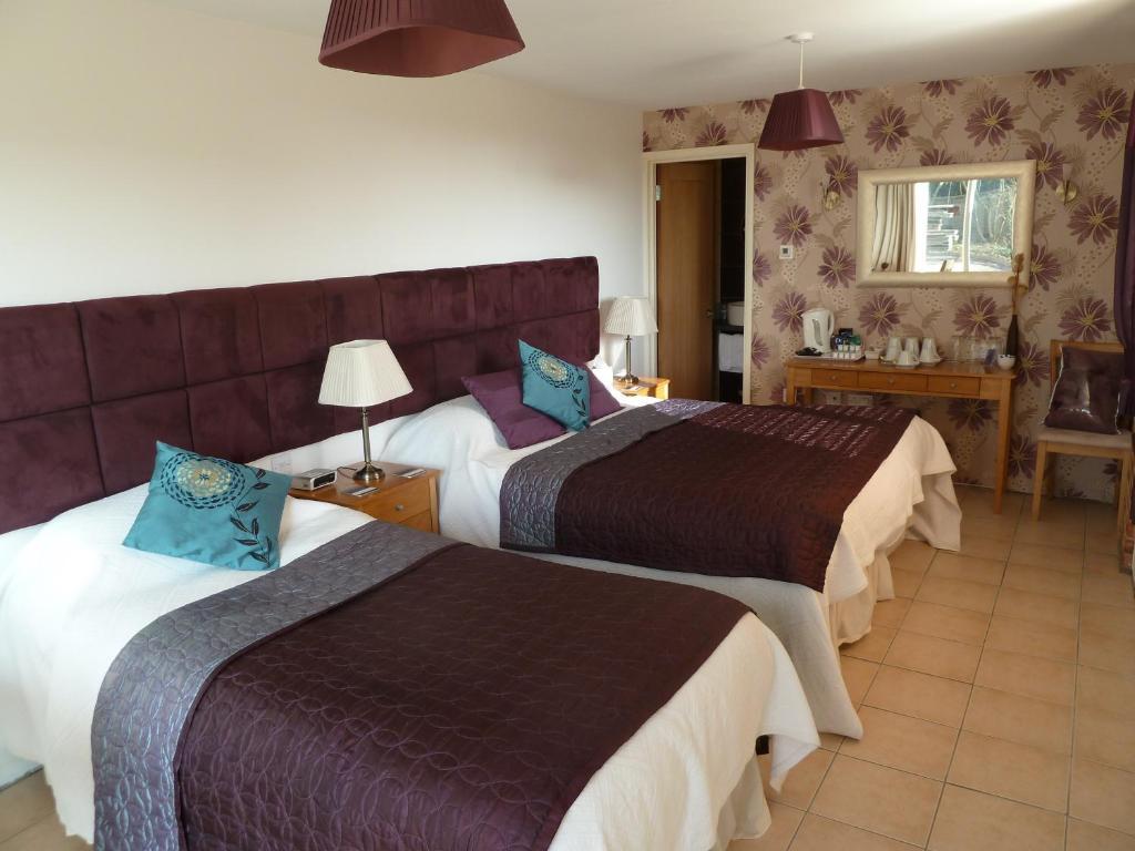 The Willows Guest House Такели Номер фото